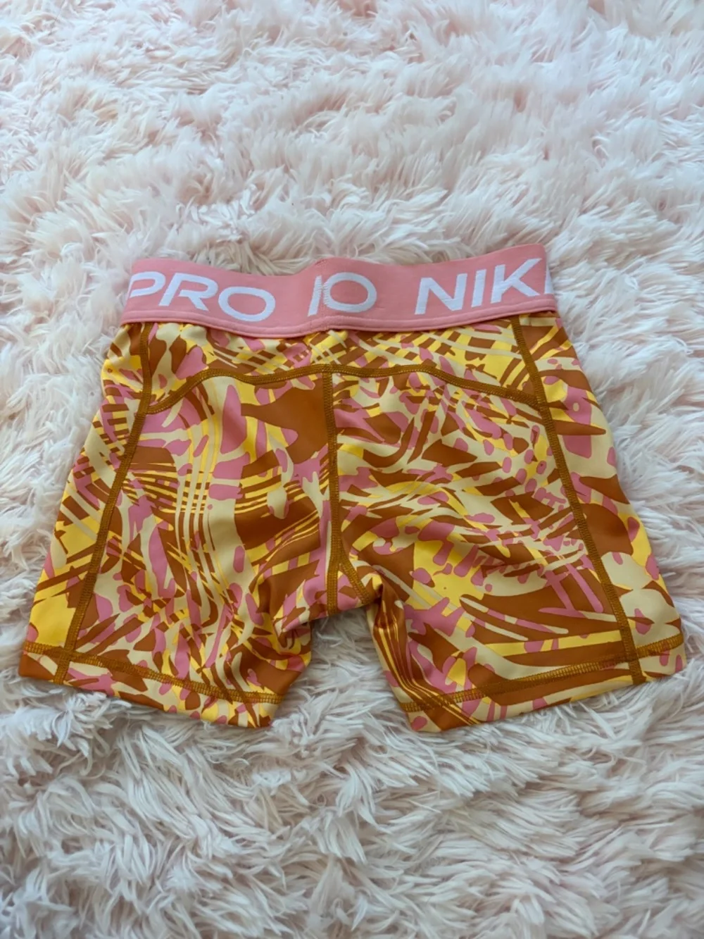 Nike Pro Multicolor Biker Shorts